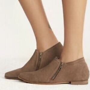 Free People In Sight Leather Side Zipper Pointed Toe Ankle Boot Taupe Size 39